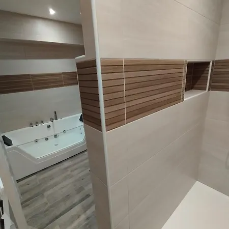 La Chaumiere